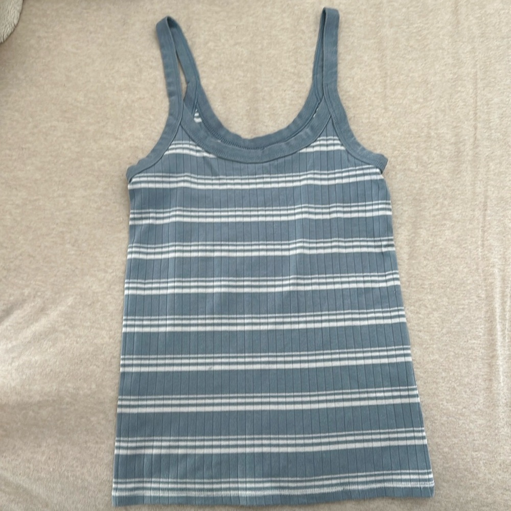 Aerie tank top blue and white striped size XS